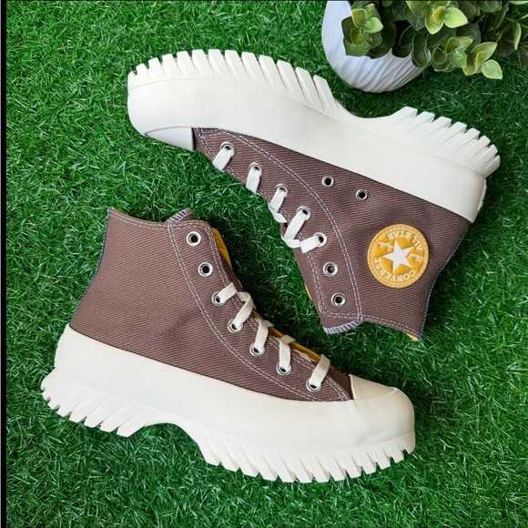 Converse Chuck Taylor All Star Lugged 2.0 Hi Squirrel Friend - Picture 9 of 9